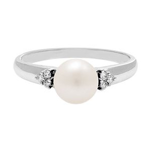 18ct White Gold Diamond & Pearl Ring Ra00227